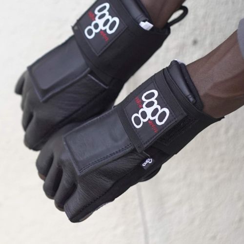  Triple Eight Hired Hands Skateboarding Wrist Guard Gloves