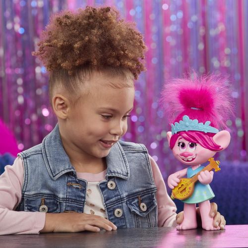 해즈브로 Hasbro DreamWorks Trolls World Tour Pop-to-Rock Poppy Singing Doll with 2 Different Looks and Sounds, Toy Sings Trolls Just Want to Have Fun (English)