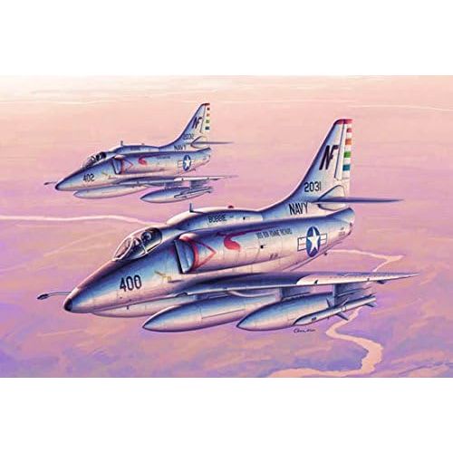  Trumpeter 132 A4F Skyhawk Attack Aircraft Model Kit