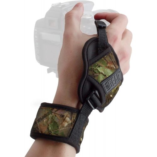  USA GEAR Professional Camera Grip Hand Strap with Camouflage Neoprene Design and Metal Plate - Compatible with Canon , Fujifilm , Nikon , Sony and more DSLR , Mirrorless , Point &