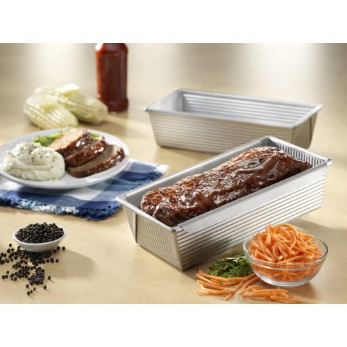  USA Pan Bakeware Aluminized Steel Meat Loaf Pan with Insert: Meatloaf Pan: Kitchen & Dining