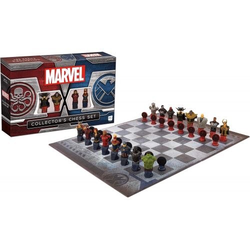  USAOPOLY Marvel Collectors Chess Set Custom Sculpted Chess Pieces Marvel Superheros & Villains Iron Man & Thanos as King Captain Marvel & Hella as Queen Officially Licensed Marvel Chess Set