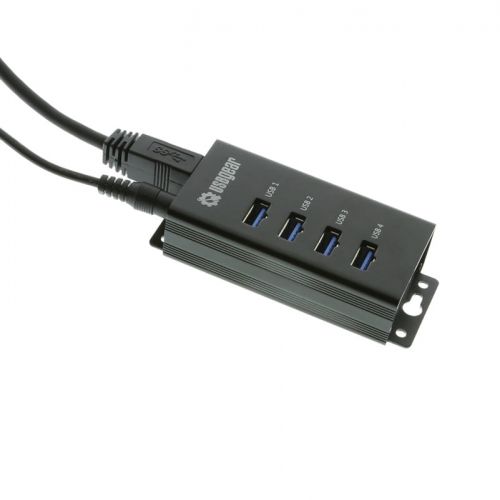  USBGear 4-Port USB 3.0 Mountable Charging and 5Gbps Data Hub