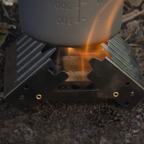  [아마존베스트]UST Folding Stove 1.0 with Lightweight, Durable Construction for Backpacking, Camping, Hunting, Emergency and Outdoor Survival