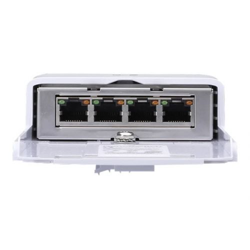  Ubiquiti Networks Ubiquiti Outdoor 4-Port PoE Passthrough NANO Outdoor Switch