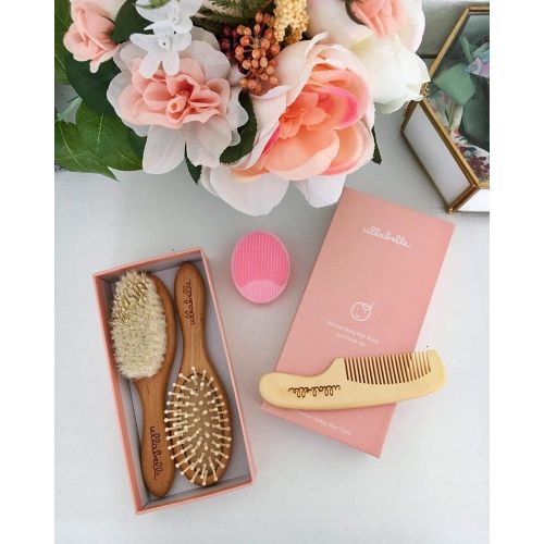  [아마존베스트]Ullabelle 4 Piece Wooden Baby Hair Brush and Comb Set for Newborns & Toddlers in Chic Gift Box - Ultra...