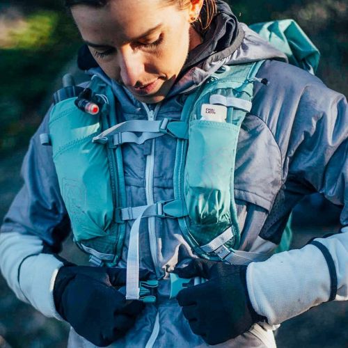  Ultimate Direction Womens Fastpackher 30L Daypack for Running, Trails, Hiking, Cycling, Mountain Biking and more