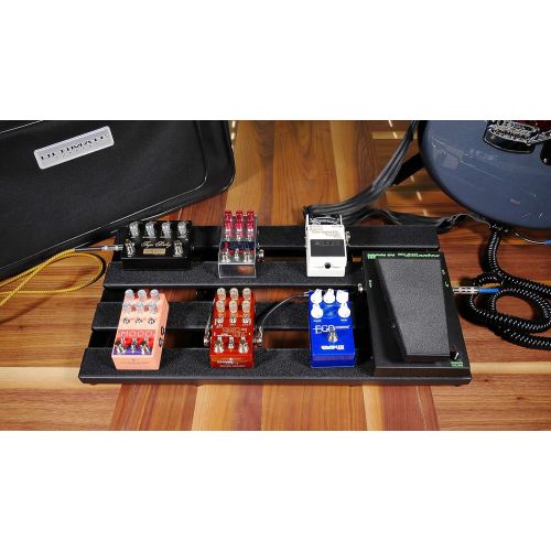  Ultimate Support Pedalboard (UPD-2412-B)