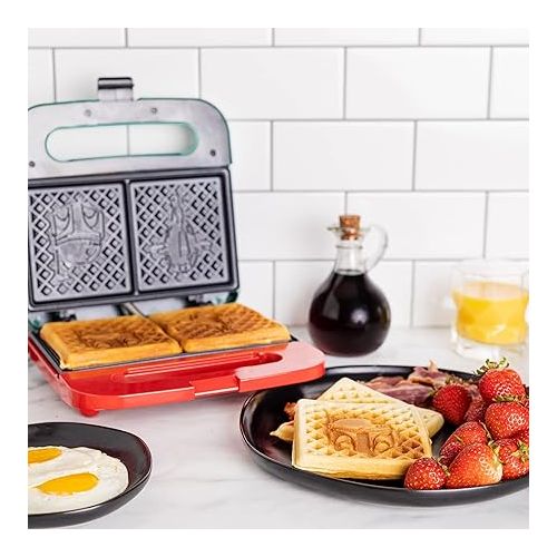  Uncanny Brands WM2-SRW-BBF Star Wars Boba Fett Double-Square Waffle Maker, 9