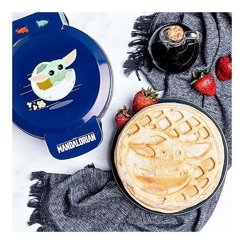  Uncanny Brands Star Wars The Mandalorian The Child Waffle Maker- Baby Yoda Waffles