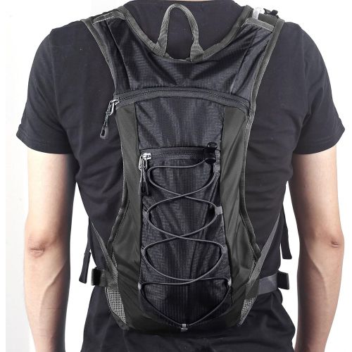  [아마존베스트]Unigear Hydration Pack Backpack with 70 oz 2L Water Bladder for Running, Hiking, Cycling, Climbing, Camping, Biking