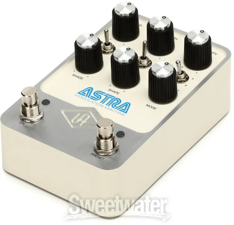  Universal Audio UAFX Astra Modulation Machine Pedal