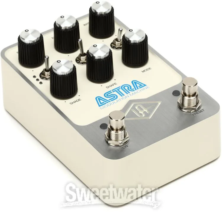  Universal Audio UAFX Astra Modulation Machine Pedal