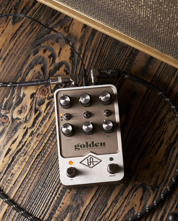  Universal Audio UAFX Golden Reverberator Pedal