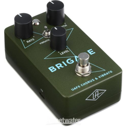  Universal Audio UAFX Brigade Chorus and Vibrato Effects Pedal