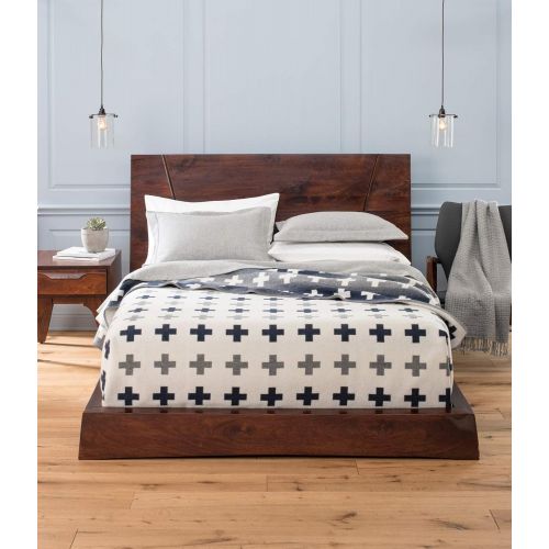  Pendleton Woolen Mills Pendleton Home Collection King Blanket, Compass Point