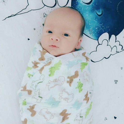  [아마존 핫딜]  [아마존핫딜]Baby Swaddle Blanket Upsimples Unisex Swaddle Wrap Soft Silky Bamboo Muslin Swaddle Blankets...