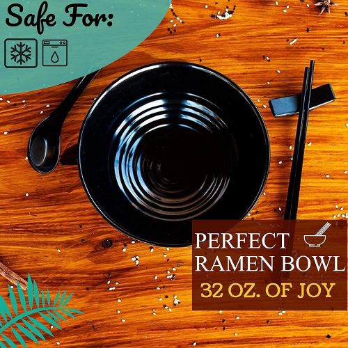  [아마존베스트]VALLENWOOD 4 set (16 piece) Ramen Bowl Set, Asian Japanese soup with Spoons Chopsticks and Stands, Restaurant Quality Melamine, Large 32 oz for Noodles, Pho, Noodle, Udon, Thai, Chinese dinne