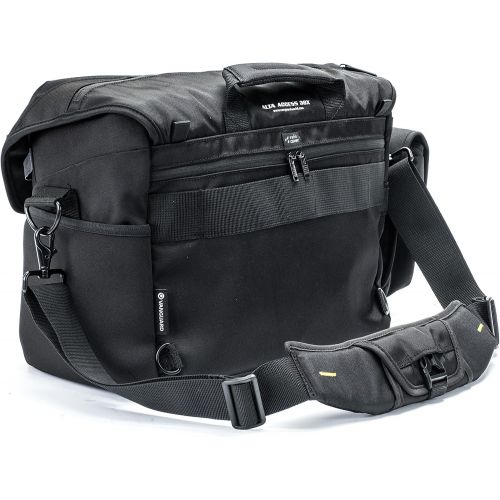  Vanguard VANGUARD ALTA Access 38X Messenger Bag, Black