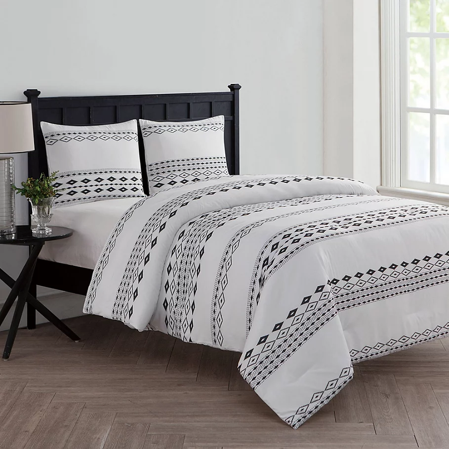  VCNY home VCNY Home Azteca 3-Piece King Comforter Set in WhiteBlack