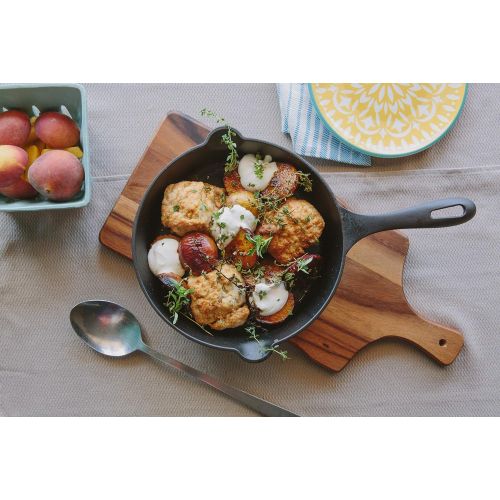  Victoria SKL-208 Cast Iron Skillet. Small Frying Pan Seasoned with 100% Kosher Certified Non-GMO Flaxseed Oil, 8, Black