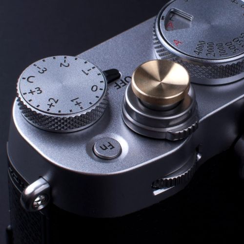 VKO Soft Metal Shutter Release Button Brass Compatible with Fujifilm X-T30 X-T4 X-T3 X100F X-T20 X-PRO2 X-PRO3 X30 X100T X100S X-T2 RX10 III IV Camera Black Red Golden 11mm Concave
