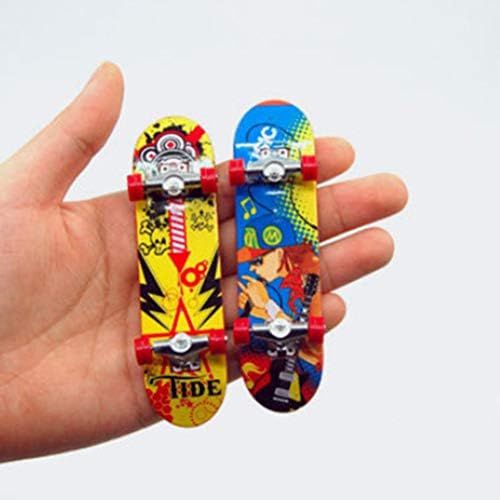  VORCOOL 3 stuecke Mini Kunststoff Skateboard Deck Truck Bord Spielzeug Kinder Geschenk (Farbe randomisierung)