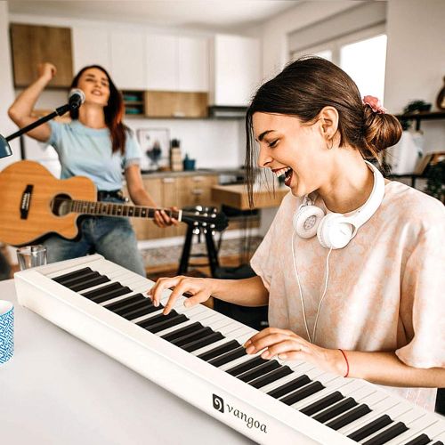  [아마존베스트]Vangoa VGD881 Piano Keyboard 88 Keys, Portable Touch Sensitive Electronic Keyboard Piano Rechargeable with Wireless Connection, Padded Handbag, Power Supply and Sustain Pedal, Whit