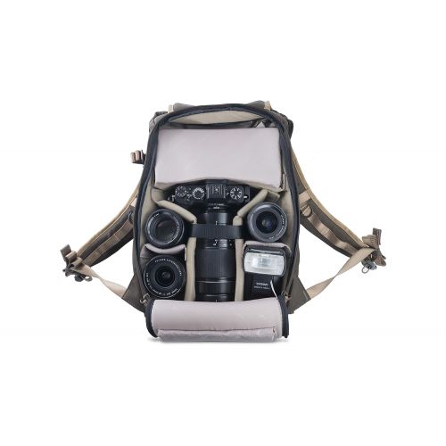  Vanguard VEO GO46M BK Camera Backpack for Mirrorless/CSC Cameras - Black