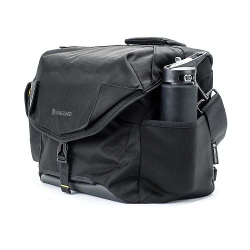  Vanguard VANGUARD ALTA Access 33X Messenger Bag, Black