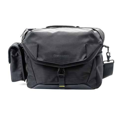  Vanguard VANGUARD ALTA Access 33X Messenger Bag, Black