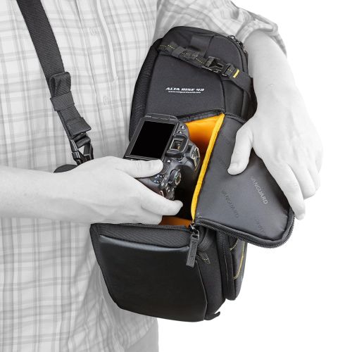  Vanguard Alta Rise 43 Sling Bag for DSLR, Compact Camera, Compact System Camera (CSC), Travel