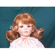 /Vickysbabies Small porcelain doll (Kerry Lee)