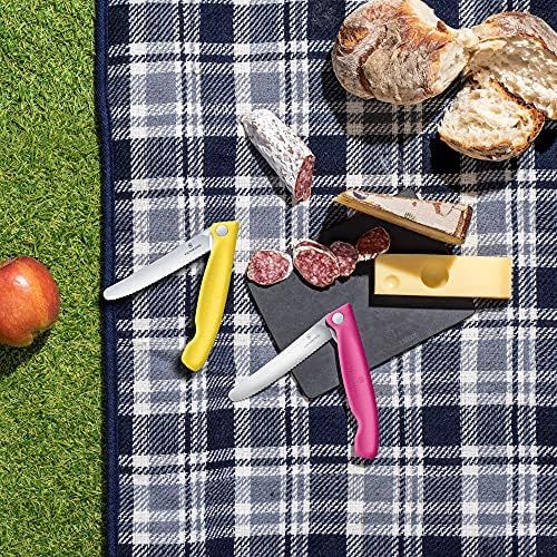  [아마존베스트]Victorinox Swiss Classic Folding Vegetable Knife, Serrated, Dishwasher Safe, Yellow, Blister Pack