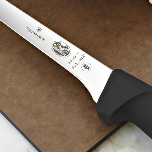  Victorinox Swiss Army Cutlery Fibrox Pro Boning Knife, Flexible Blade, 6-Inch