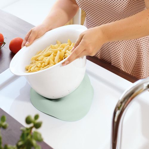  Clever Cooking Strainer/Serving Bowl by Villeroy & Boch - Premium Porcelain - Made in Germany - Dishwasher and Microwave Safe - 11.5 Inches, Green