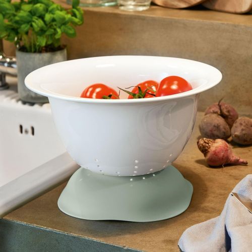  Clever Cooking Strainer/Serving Bowl by Villeroy & Boch - Premium Porcelain - Made in Germany - Dishwasher and Microwave Safe - 11.5 Inches, Green