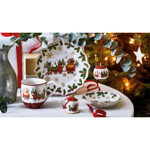  [아마존베스트]Villeroy & Boch Annual Christmas Edition 2017 Small Bowl Santa In Train in Center