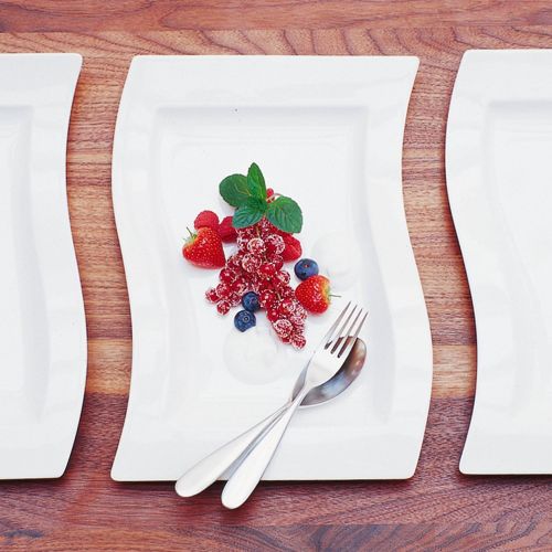  [아마존베스트]Villeroy & Boch Newwave Rectangular Salad Plate 26x20cm (25252646) Elegant Premium Porcelain, Curved Shape Suitable for 4Persons4x Plate, White, 31.7x