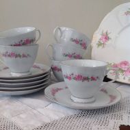 Vintageousbeauty Really Pretty 1940s Vintage Liling Teacup Set, in Original Packaging, Perfect