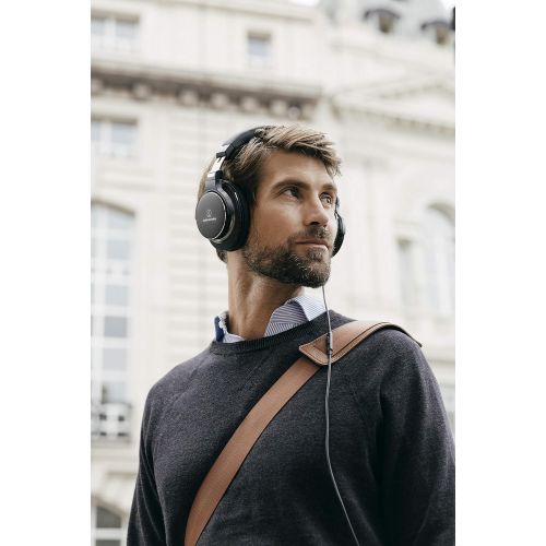 애플 Audio-Technica ATH-MSR7GM SonicPro Over-Ear High-Resolution Audio Headphones, Gun Metal Gray