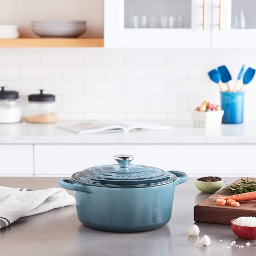 롯지 Le Creuset LS2501-2216SS Signature Enameled Cast Iron Round French Oven, 3 12 Quart, White