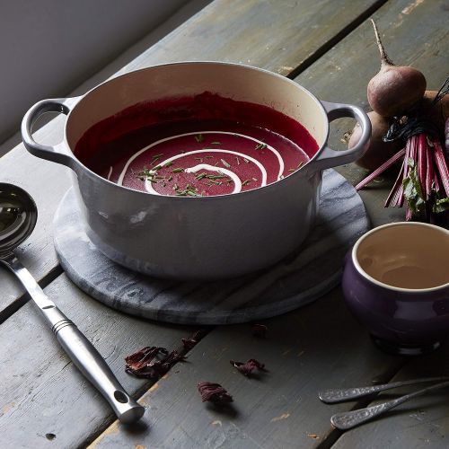 롯지 Le Creuset Signature Enameled Cast-Iron 7-14-Quart Round French (Dutch) Oven, Cerise (Cherry Red)