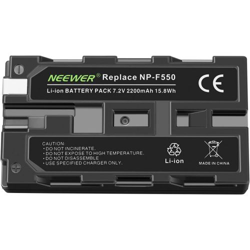니워 Neewer 2x160 LED Dimmable Ultra High Power Panel Lighting Kit for Digital Camera Camcorder Includes: (2)CN-160 Light, (2)5.9x6.7 inches Softbox, (2)Battery Replacement, (2)6 feet L