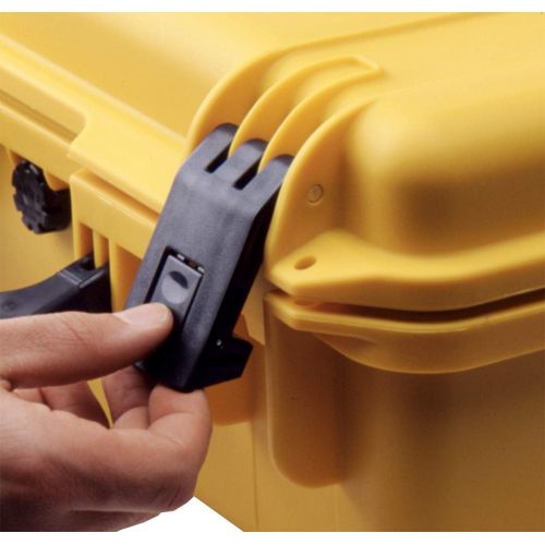  [아마존베스트]Waterproof Case (Dry Box) | Pelican Storm iM2600 Case With Foam (Black)
