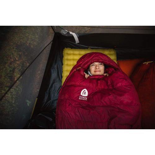 시에라 Sierra Designs Cloud 800 Sleeping Bag: 20 Degree Down