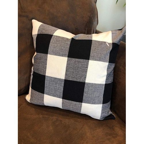  [아마존 핫딜] Volcanics Buffalo Check Plaid Throw Pillow Covers Set of 4 Farmhouse Decorative Square Pillow Cover Case Cushion Pillowcase 20x20 Inches for Home Decor Sofa Bedroom Car