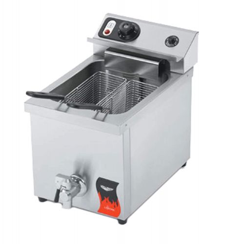  Vollrath (40709) 15 Lb. Medium-Duty Electric Countertop Fryer - Cayenne Series