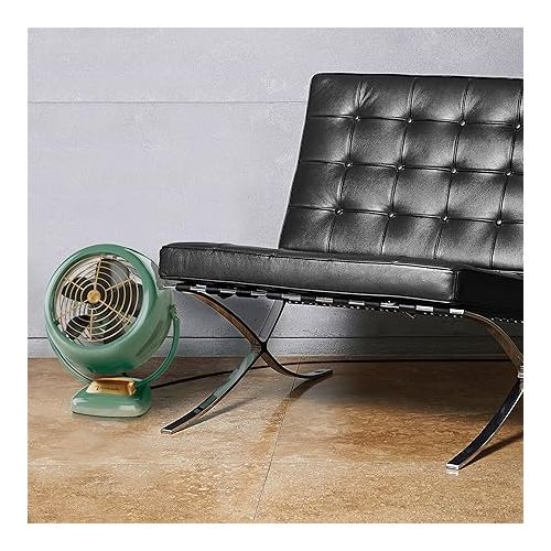 보네이도 Vornado VFAN Vintage Air Circulator Fan, 3 Speeds, Metal Construction, Adjustable Airflow, Green