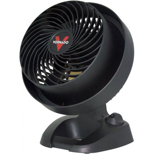 보네이도 보네이도 써큘레이터Vornado Compact Whole Room Air Circulator with 3 Quiet Speeds and Circulates Air Up to 65 Feet, Cools Off Rooms Up to 5 Degrees Lower, Ideal for Dorms, Offices, or Cubicals, Black